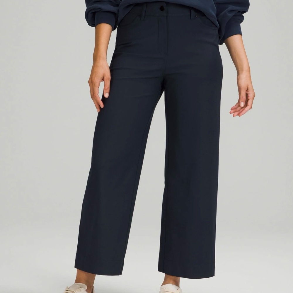City Sleek Utilitech Extra-Wide-Leg Pant 7/8 Length